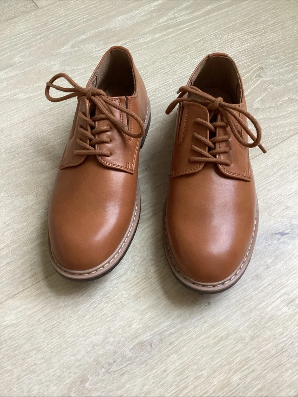 New never worn Kenneth Cole boys youth size 2 Klay flex Oxford dress shoe